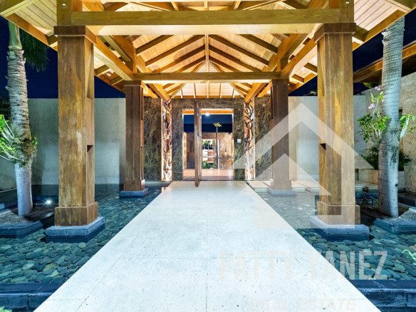 Mega mansión exclusiva frente al mar en Cap Cana: un refugio de lujo y una oportunidad de inversión