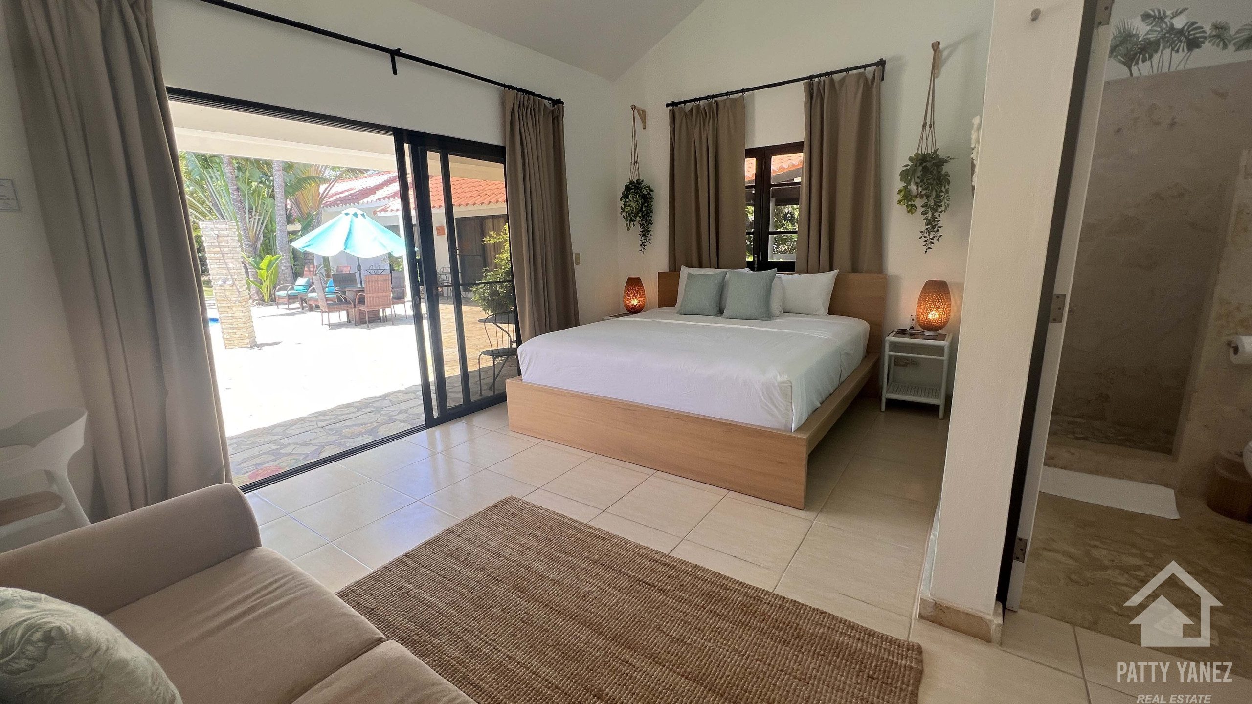 Bed & Breakfast Studio Complex for Sale Near the Ocean