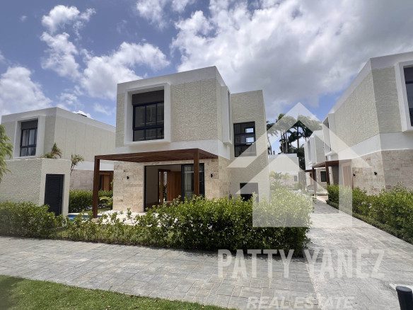 Playa Dorada – Villa de 2 dormitorios en venta en Puerto Plata