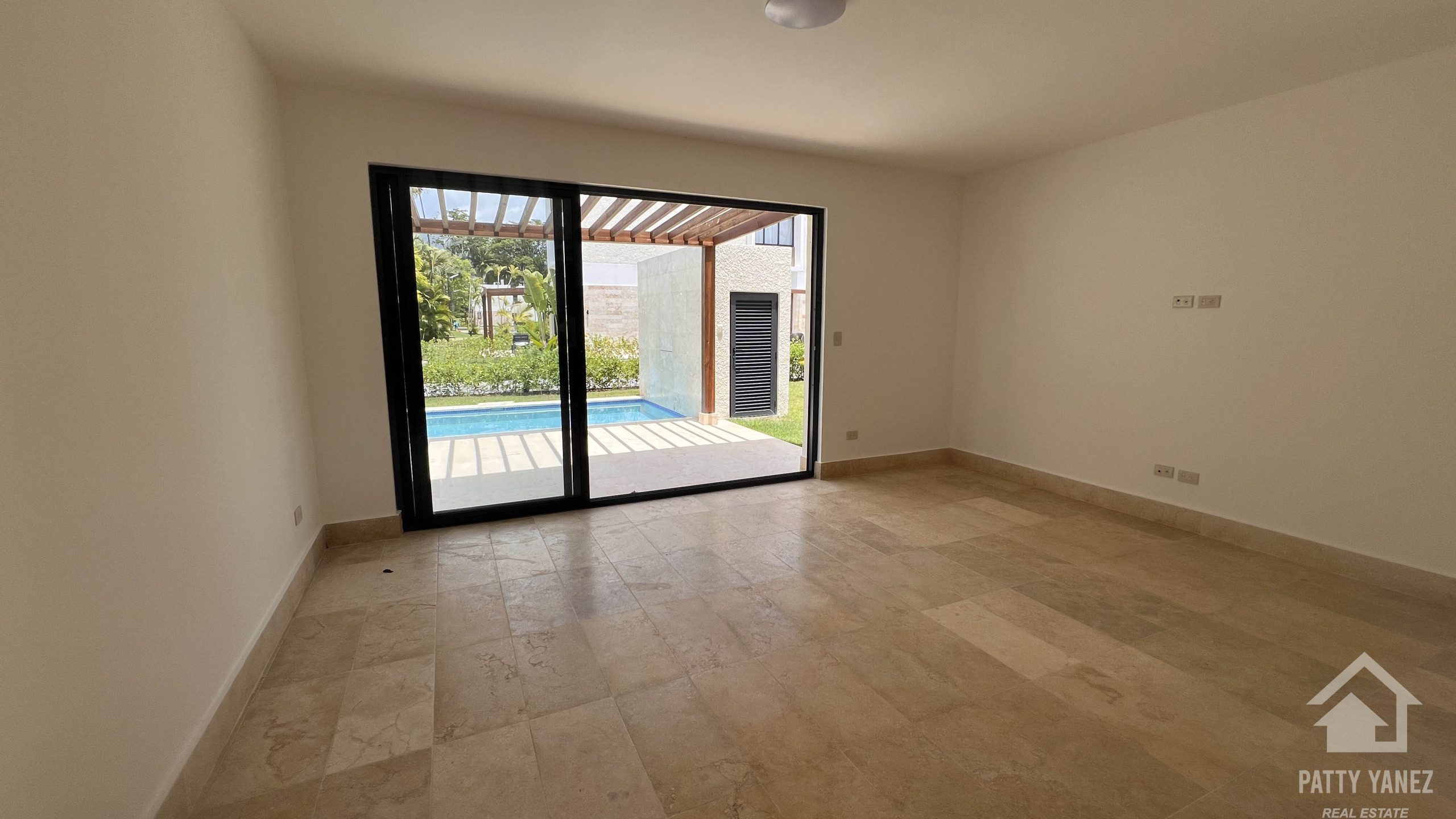 Playa Dorada – Villa de 2 dormitorios en venta en Puerto Plata
