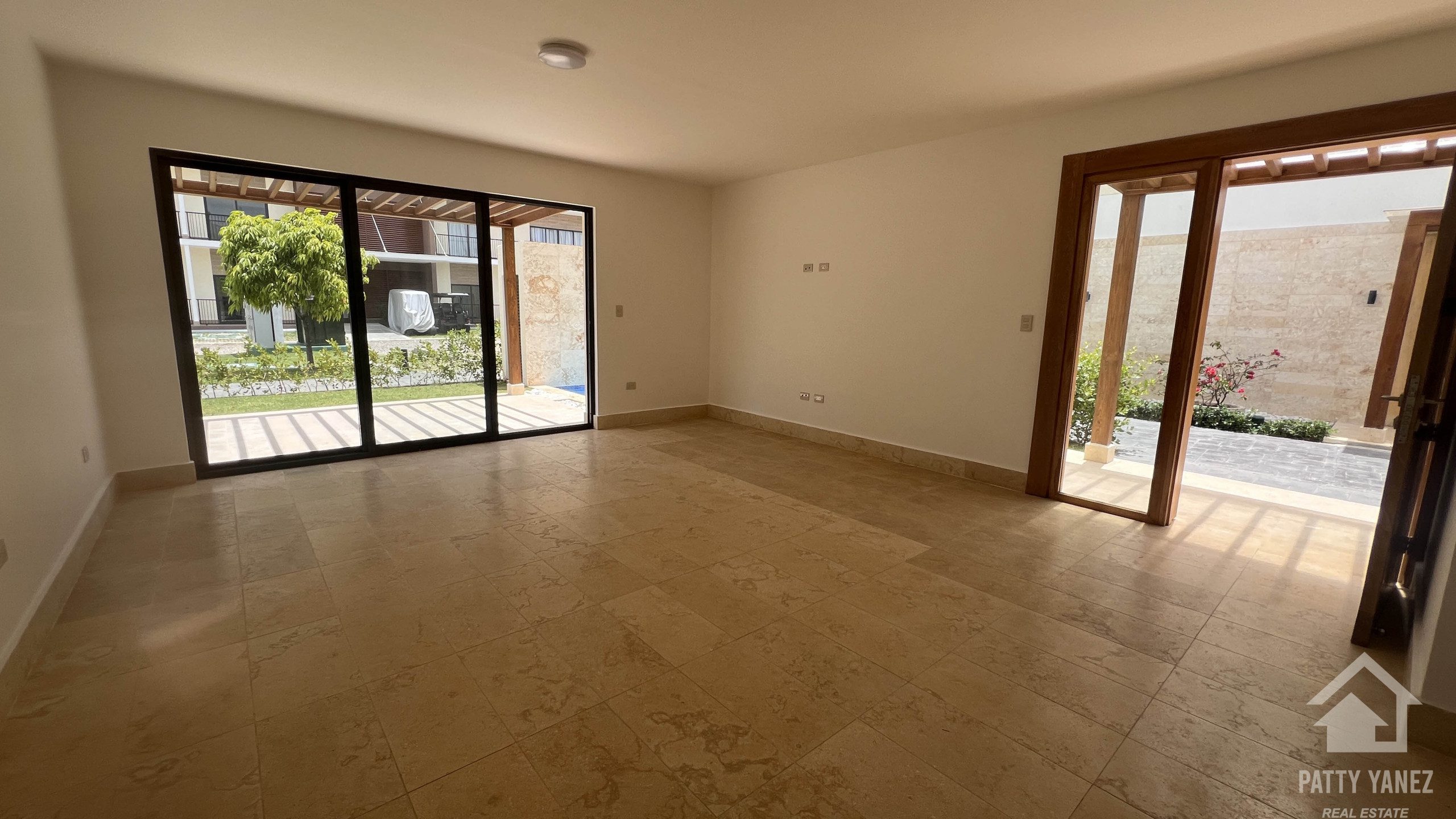 Playa Dorada – Villa de 2 dormitorios en venta en Puerto Plata