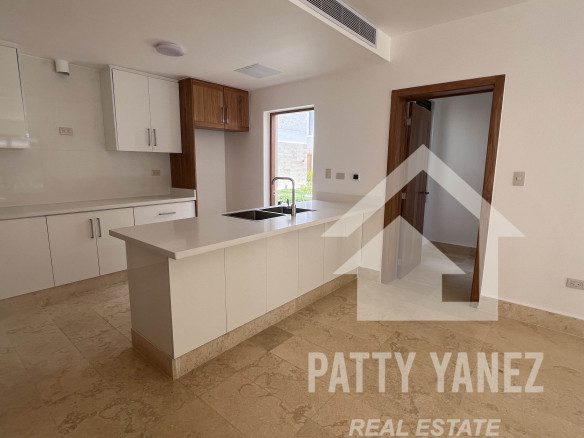 Playa Dorada – Villa de 2 dormitorios en venta en Puerto Plata