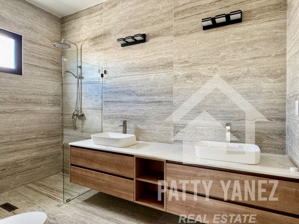 Luxury 3-Bedroom Villa for Sale in Gated Community Near the Beach – Dominican Republic