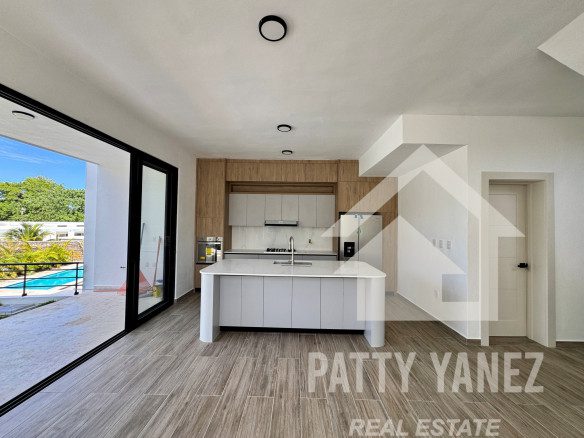 Luxury 3-Bedroom Villa for Sale in Gated Community Near the Beach – Dominican Republic