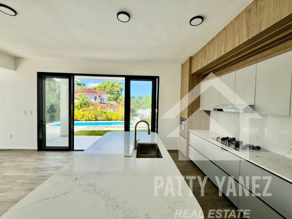 Luxury 3-Bedroom Villa for Sale in Gated Community Near the Beach – Dominican Republic