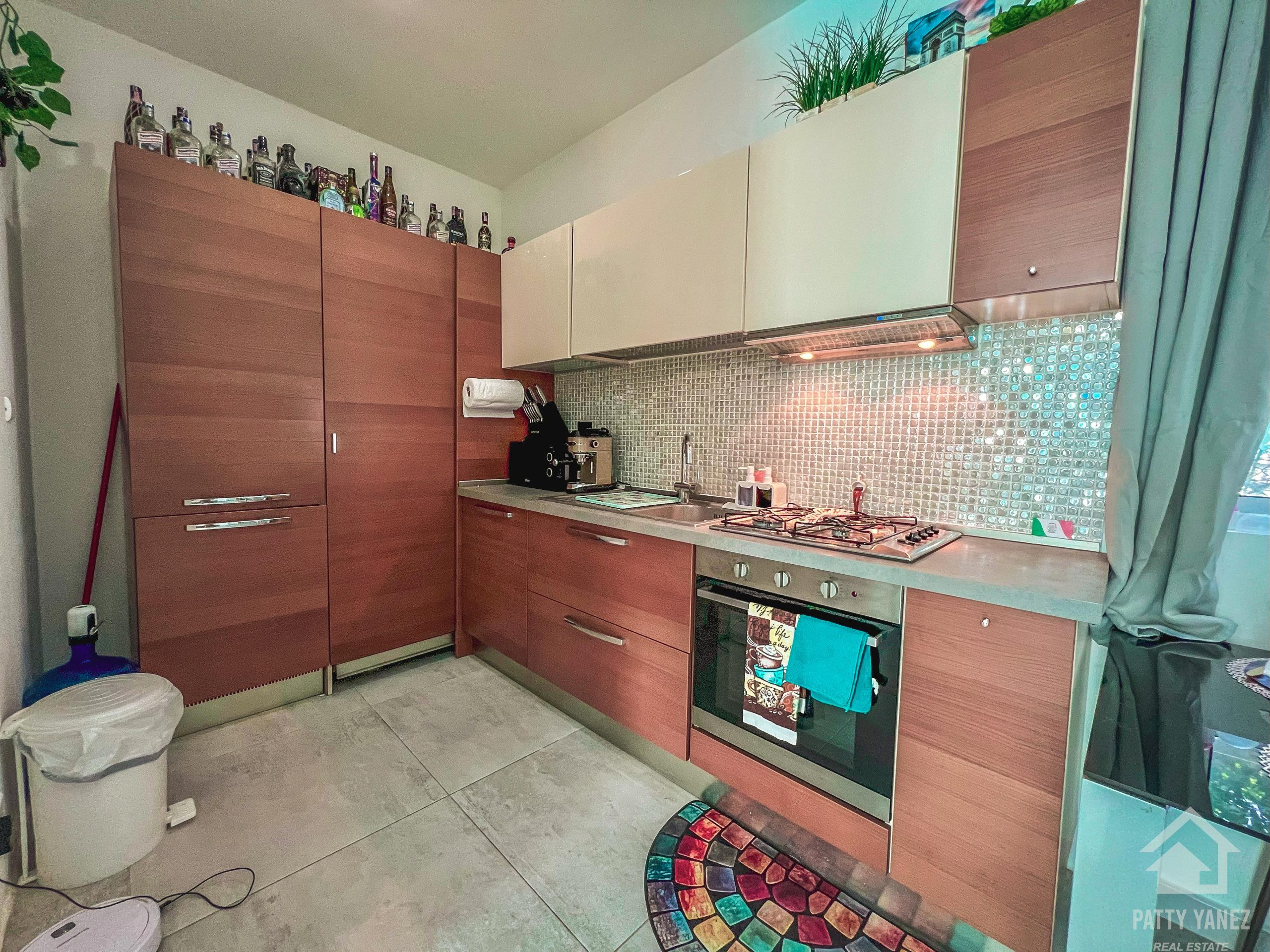 Amplio departamento de 2 habitaciones en el corazón de Encuentro – 230 000 USD