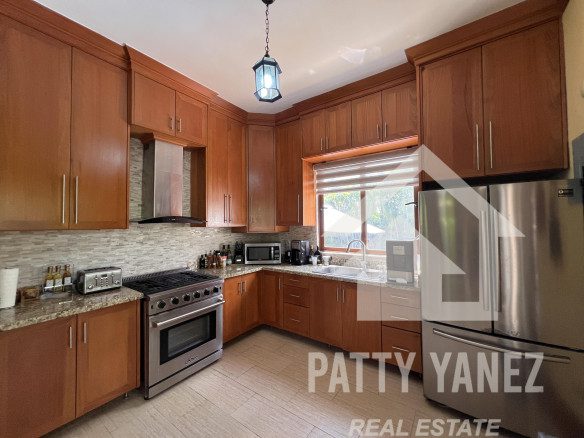 Villa for Sale in Sosúa – Steps from the Beach.