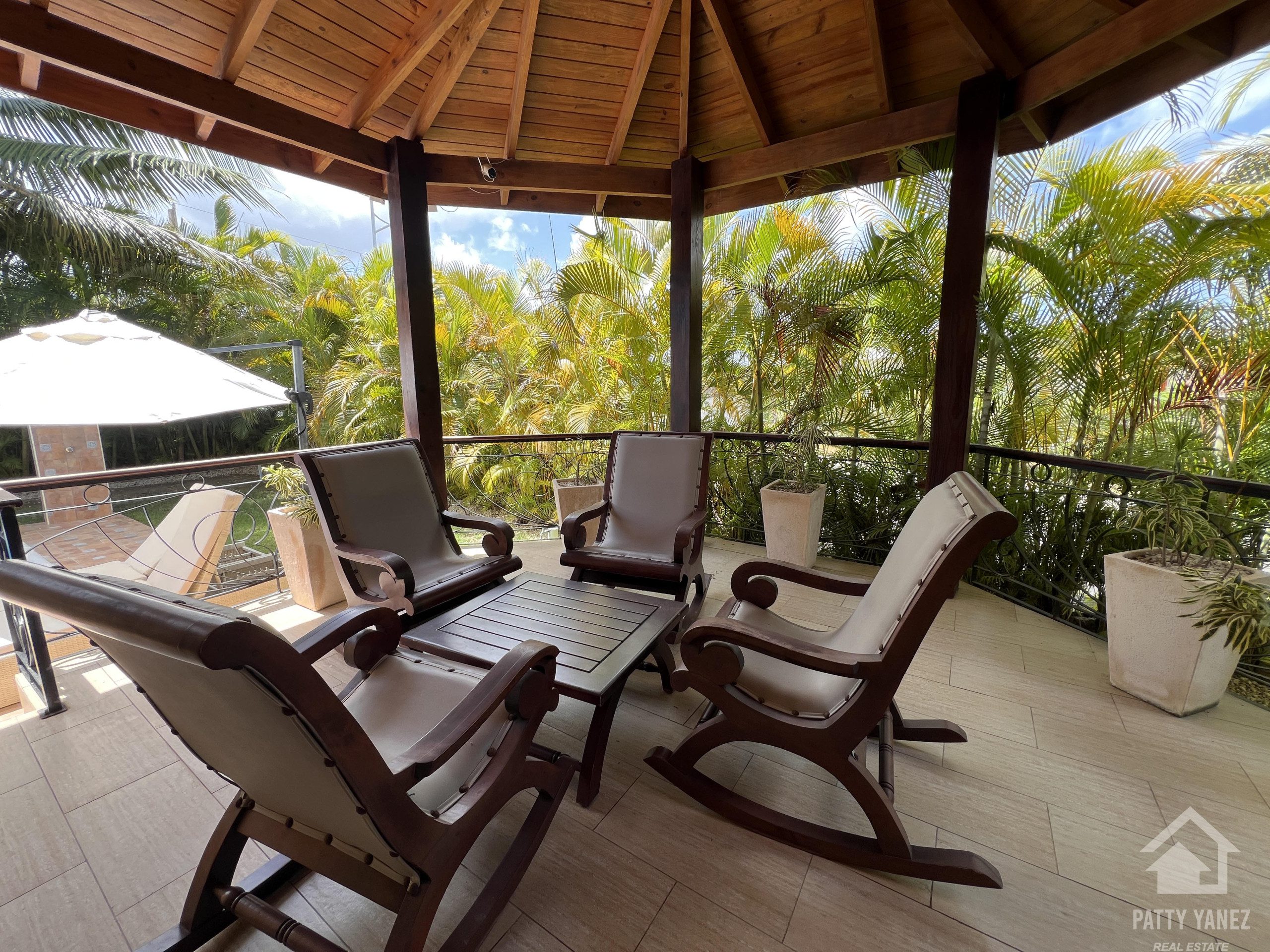 Villa for Sale in Sosúa – Steps from the Beach.