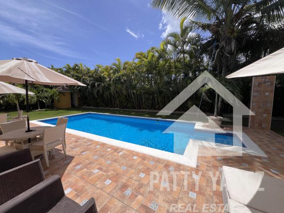 Villa for Sale in Sosúa – Steps from the Beach.