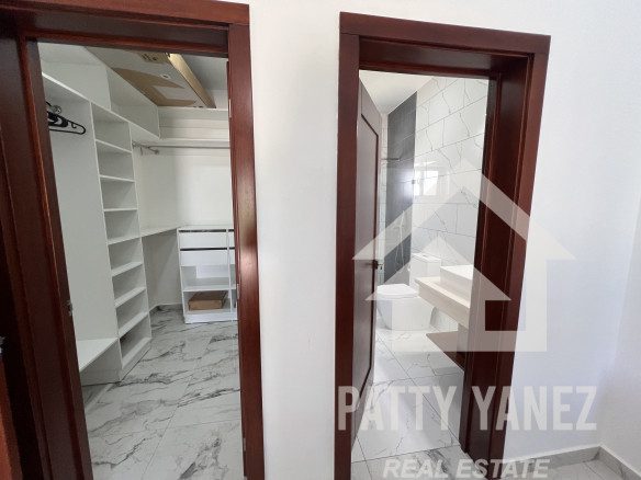 Villa for Sale in Sosúa gated comunity– Steps from the Beach.