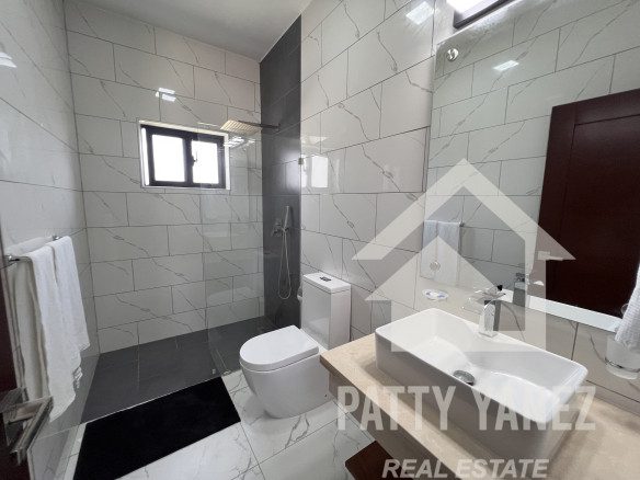 Villa for Sale in Sosúa gated comunity– Steps from the Beach.
