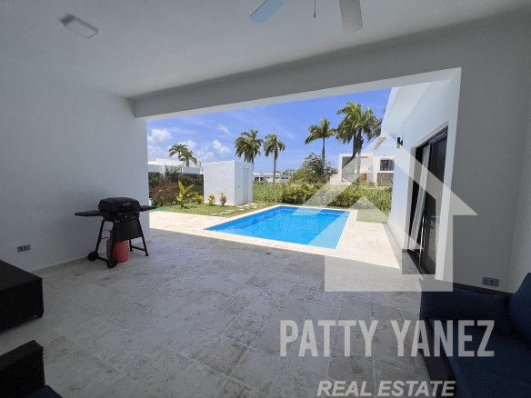 Villa for Sale in Sosúa gated comunity– Steps from the Beach.