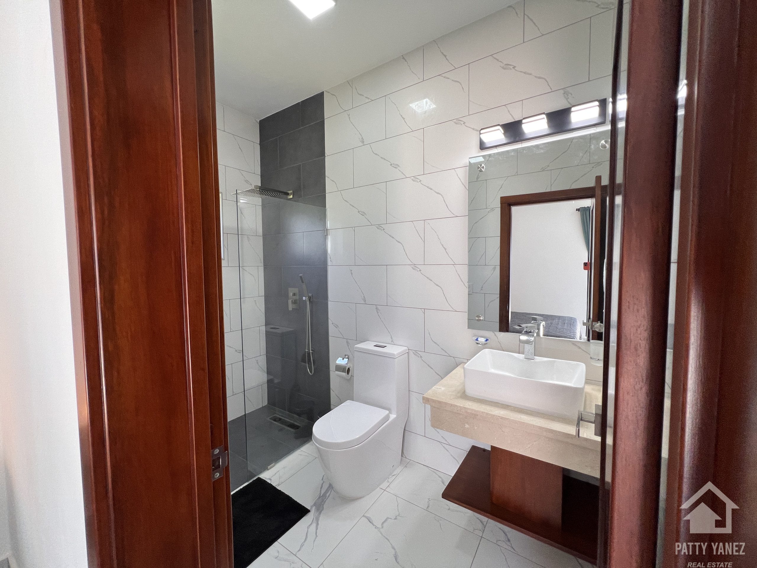 Villa for Sale in Sosúa gated comunity– Steps from the Beach.