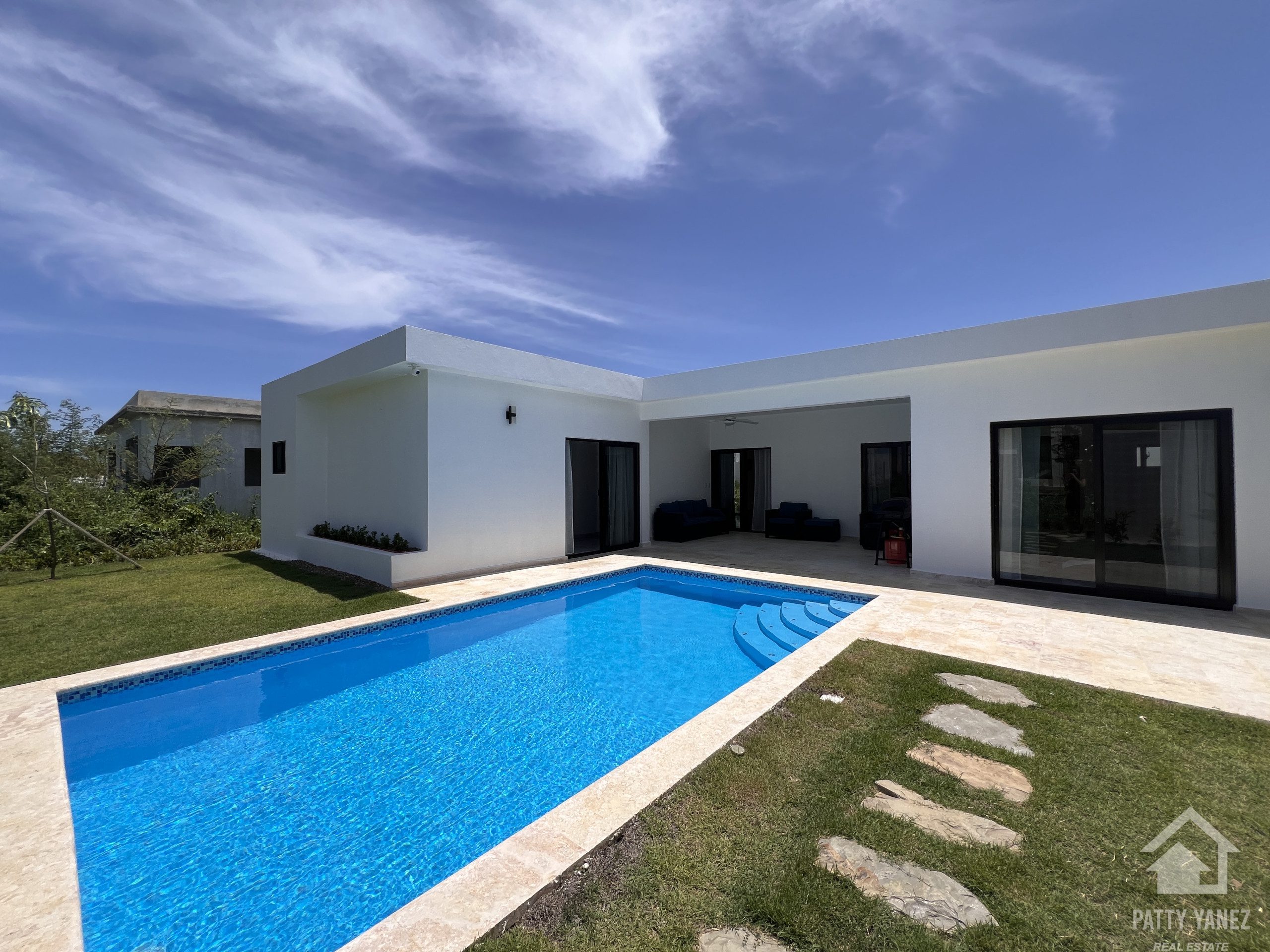 Villa for Sale in Sosúa gated comunity– Steps from the Beach.