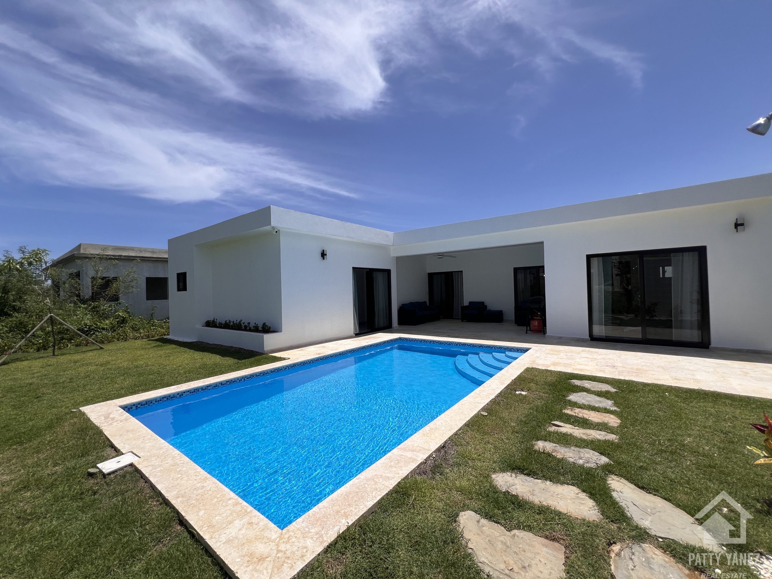 Villa for Sale in Sosúa gated comunity– Steps from the Beach.