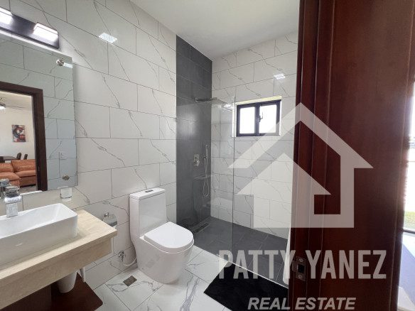 Villa for Sale in Sosúa gated comunity– Steps from the Beach.