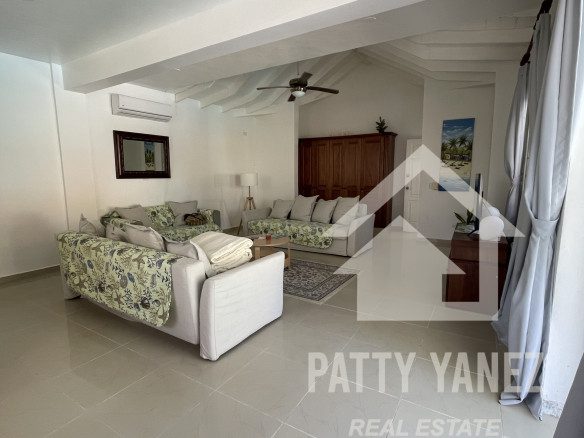 Luxury 9-Bedroom Villa for Sale in Cabarete East – Investment & Lifestyle Opportunity
