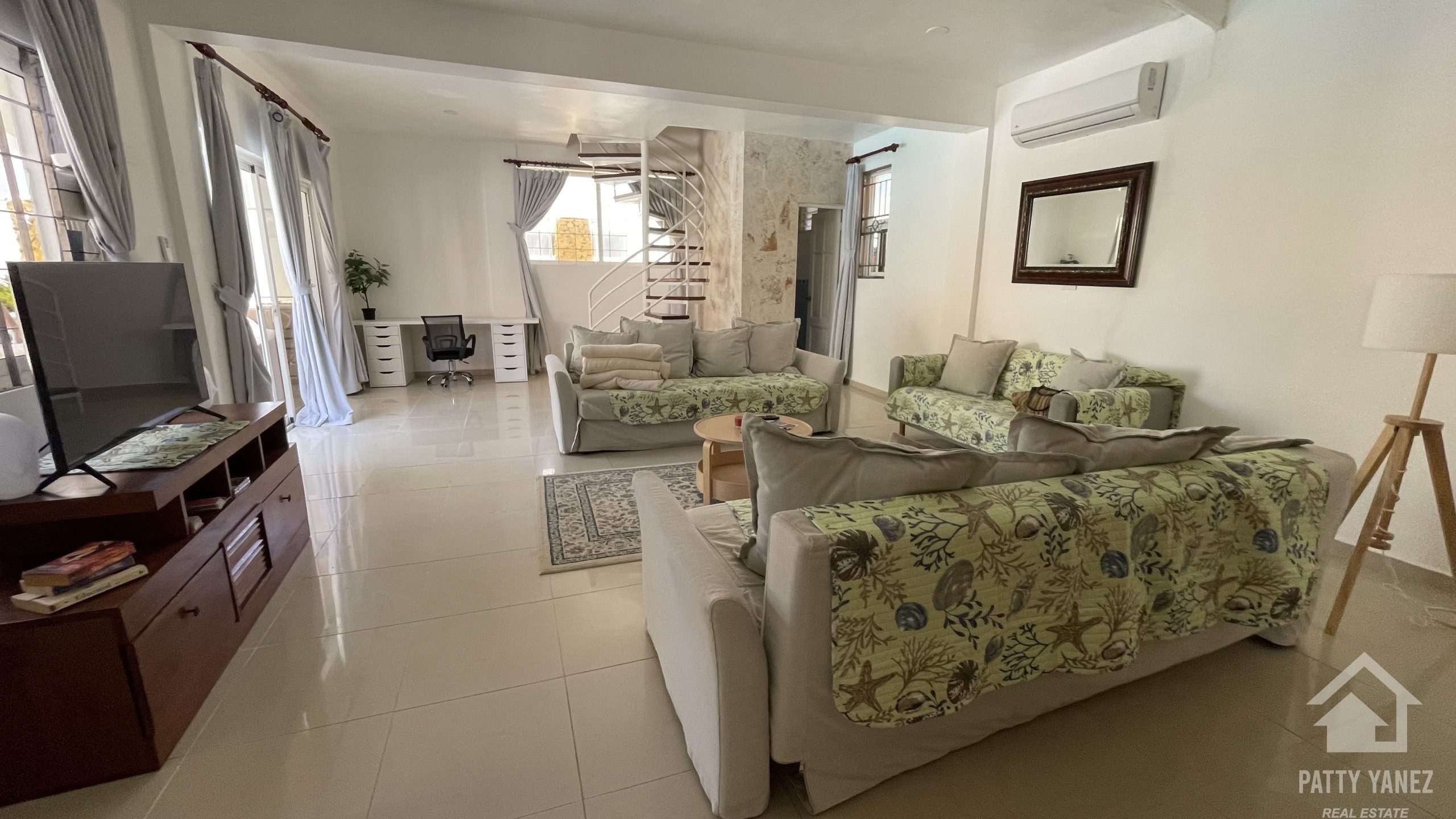Luxury 9-Bedroom Villa for Sale in Cabarete East – Investment & Lifestyle Opportunity