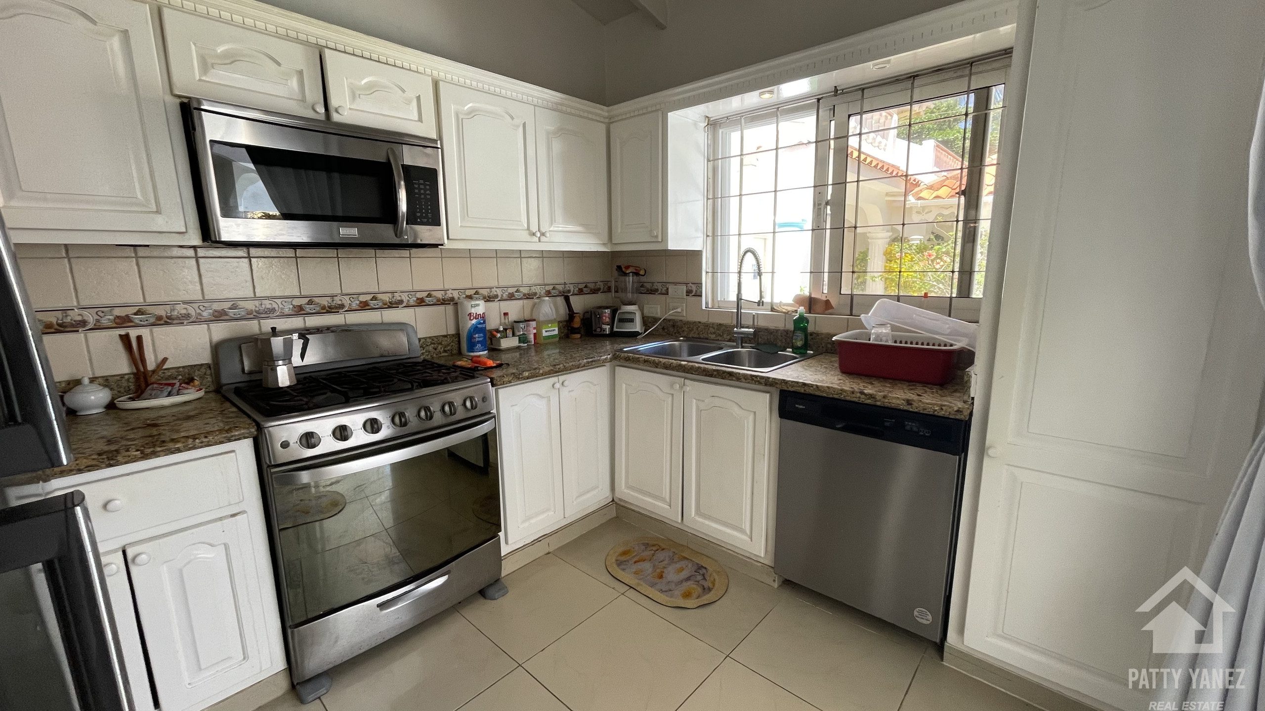 Luxury 9-Bedroom Villa for Sale in Cabarete East – Investment & Lifestyle Opportunity