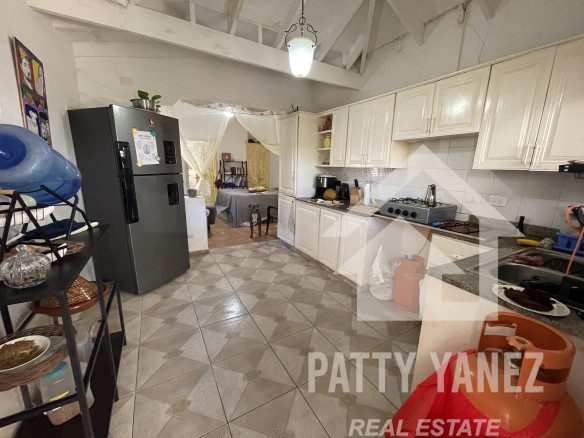 Luxury 9-Bedroom Villa for Sale in Cabarete East – Investment & Lifestyle Opportunity