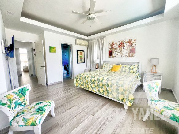 Encantadora villa de 3 dormitorios con vistas a la laguna y paneles solares – Cabarete, República Dominicana