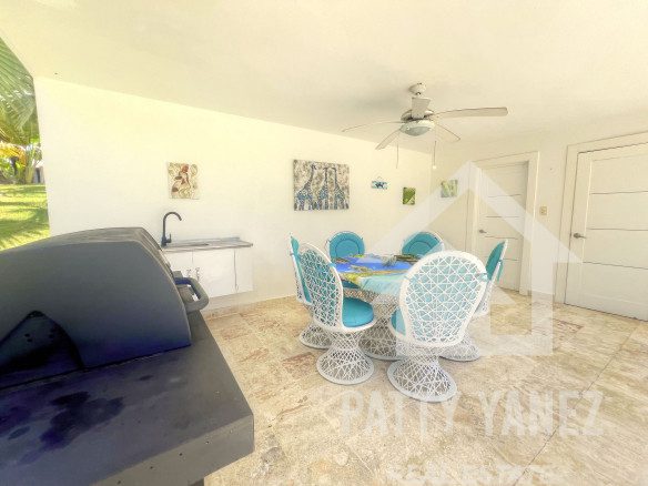 Encantadora villa de 3 dormitorios con vistas a la laguna y paneles solares – Cabarete, República Dominicana