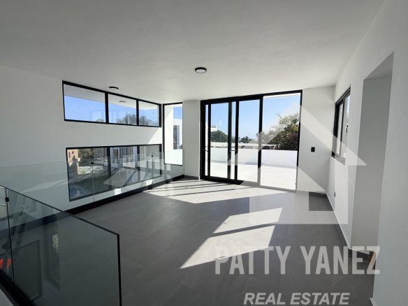 Modern Penthouse in Encuentro Beach