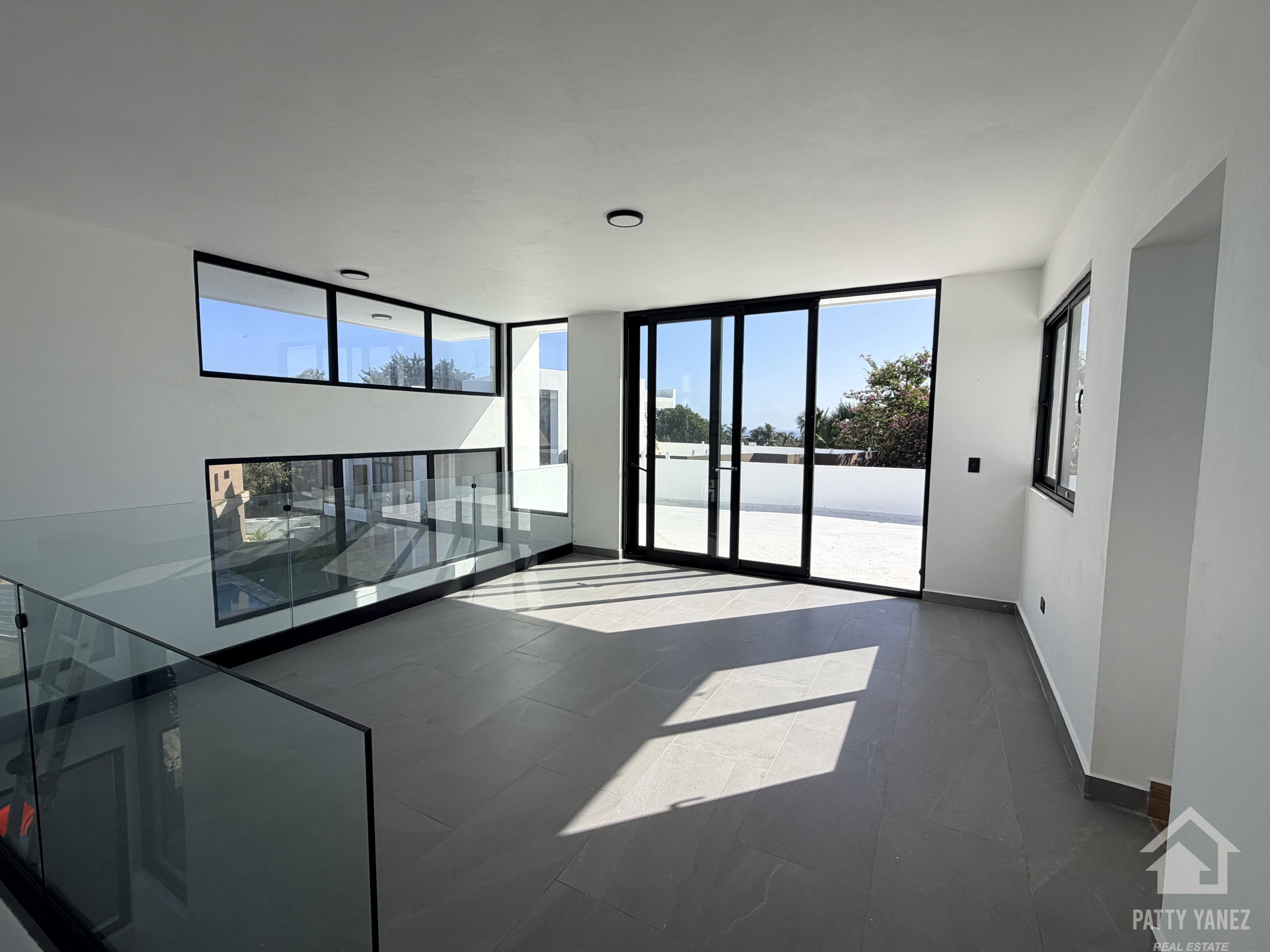 Modern Penthouse in Encuentro Beach
