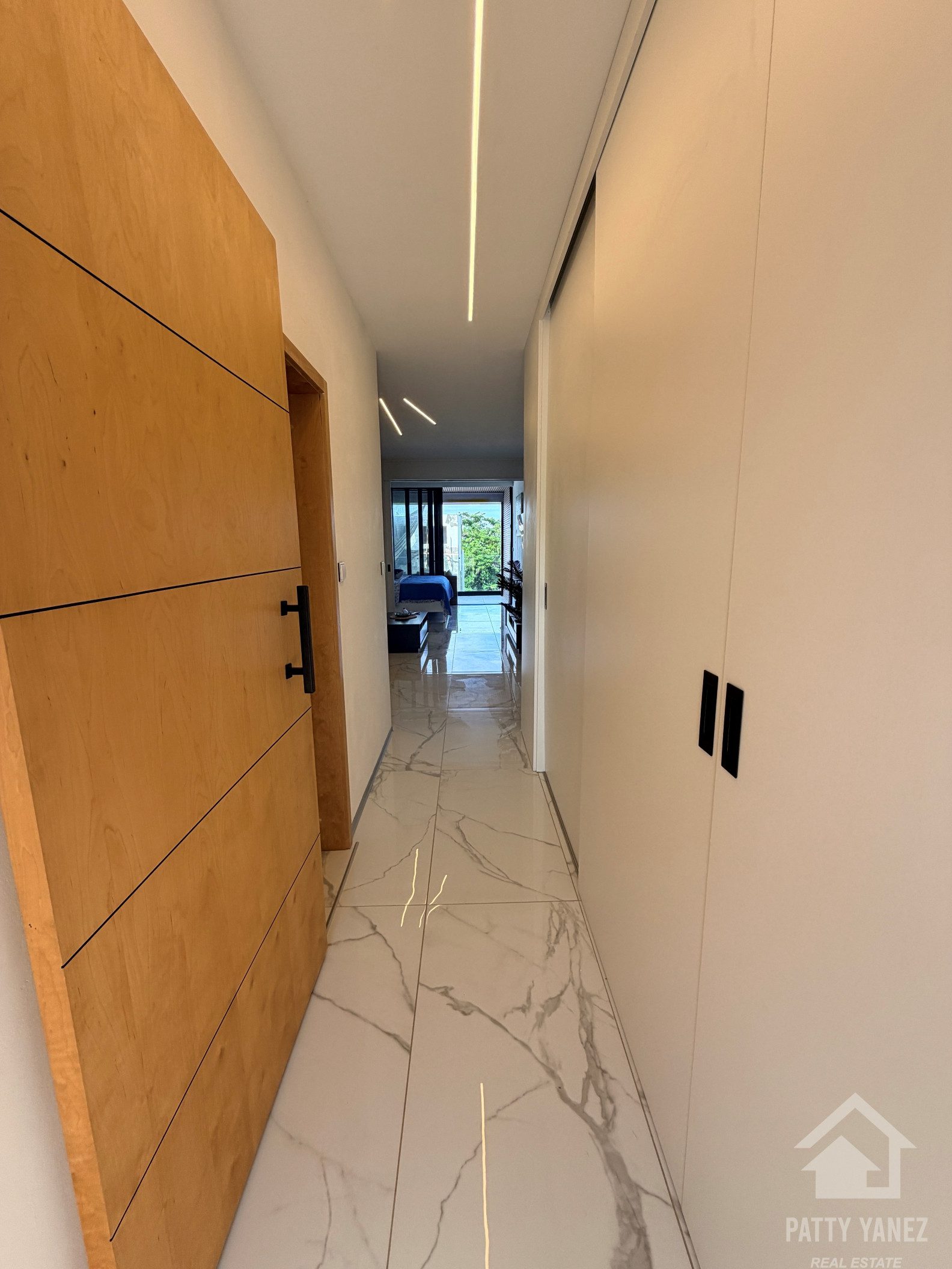 Encuentro Beach Condo for Sale – Modern 1-Bedroom in Prime Location