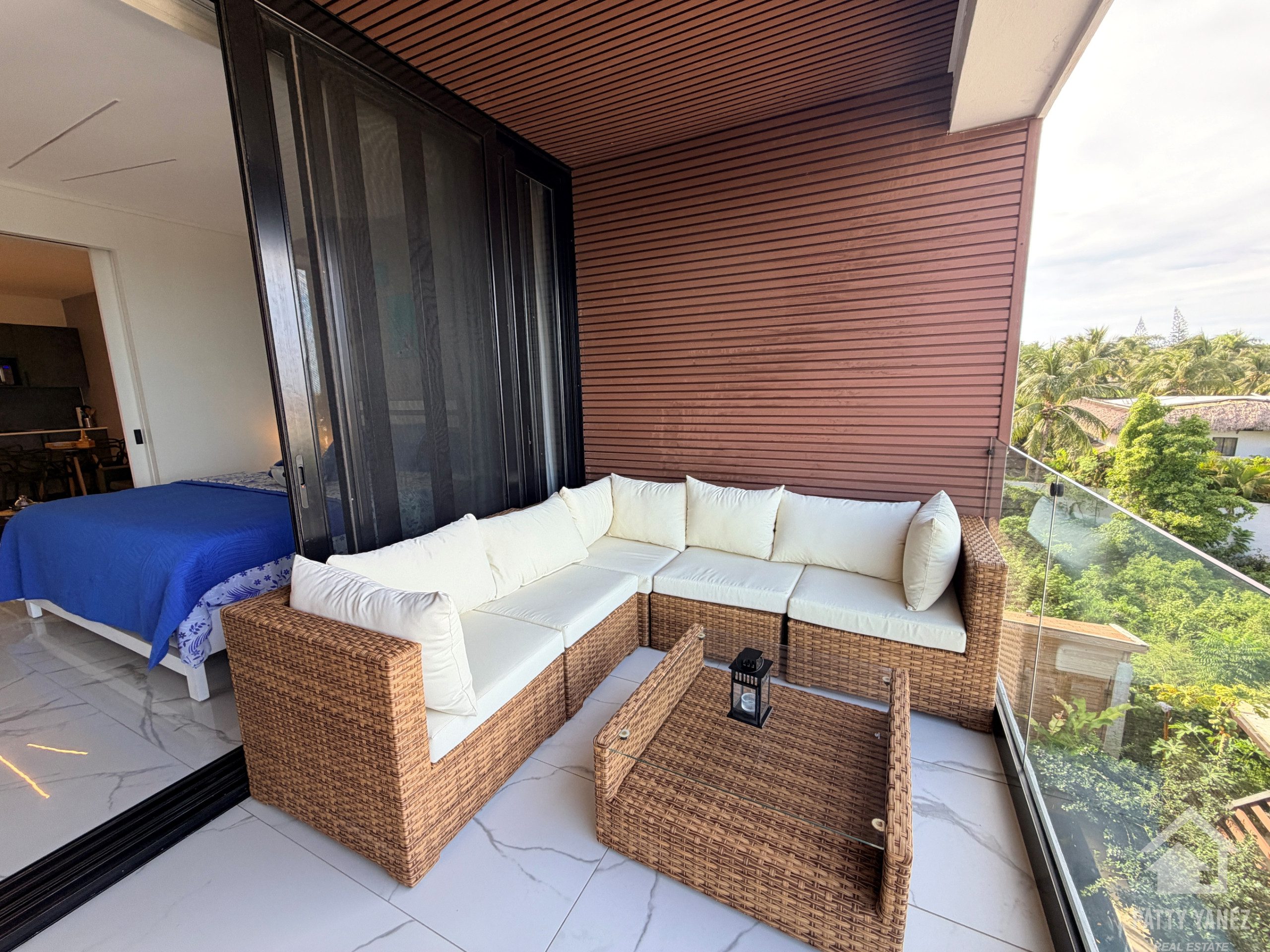 Modern 1-Bedroom in Prime Location (3) Encuentro Beach Condo for Sale – Modern 1-Bedroom in Prime Location