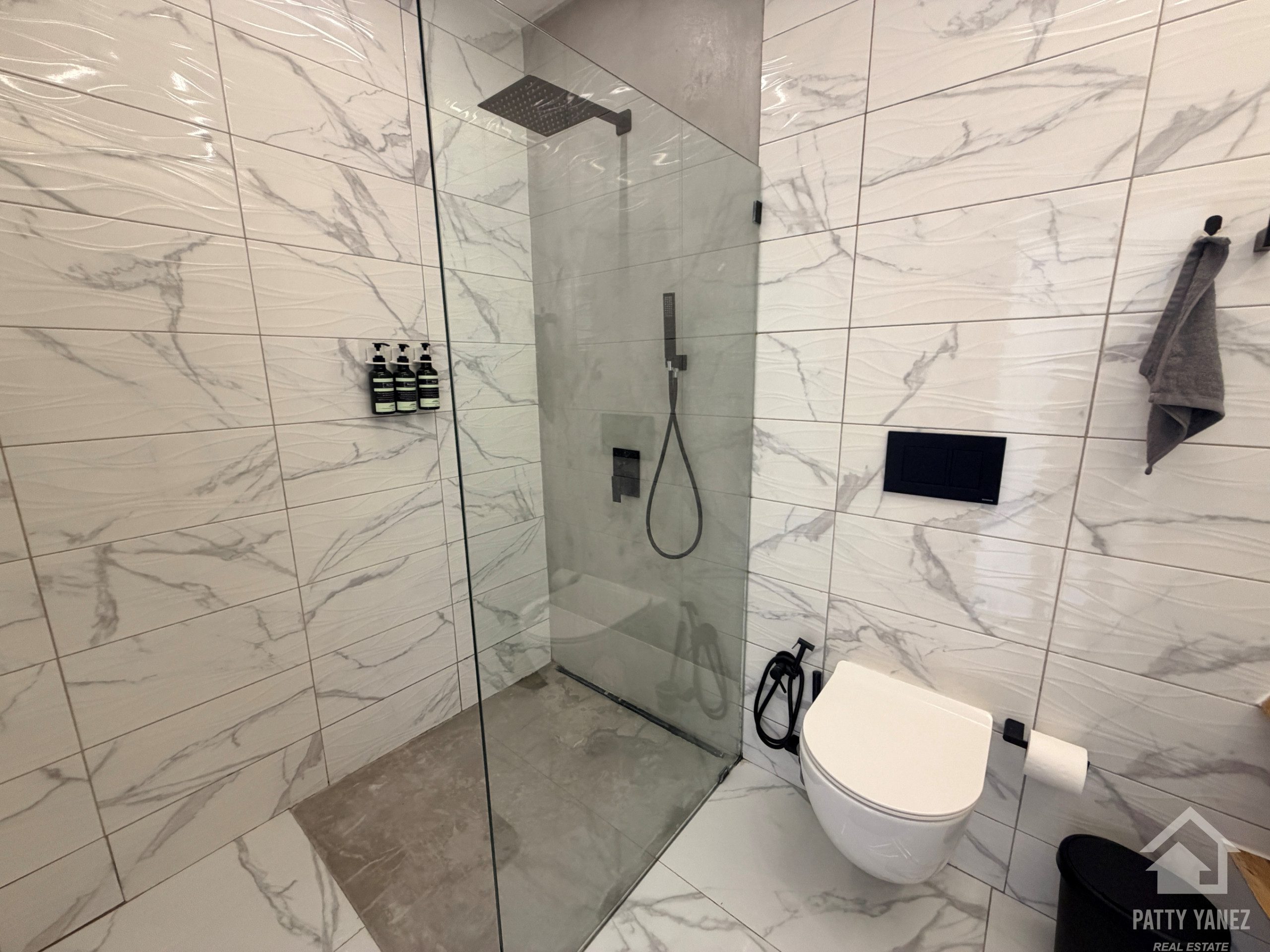 Encuentro Beach Condo for Sale – Modern 1-Bedroom in Prime Location