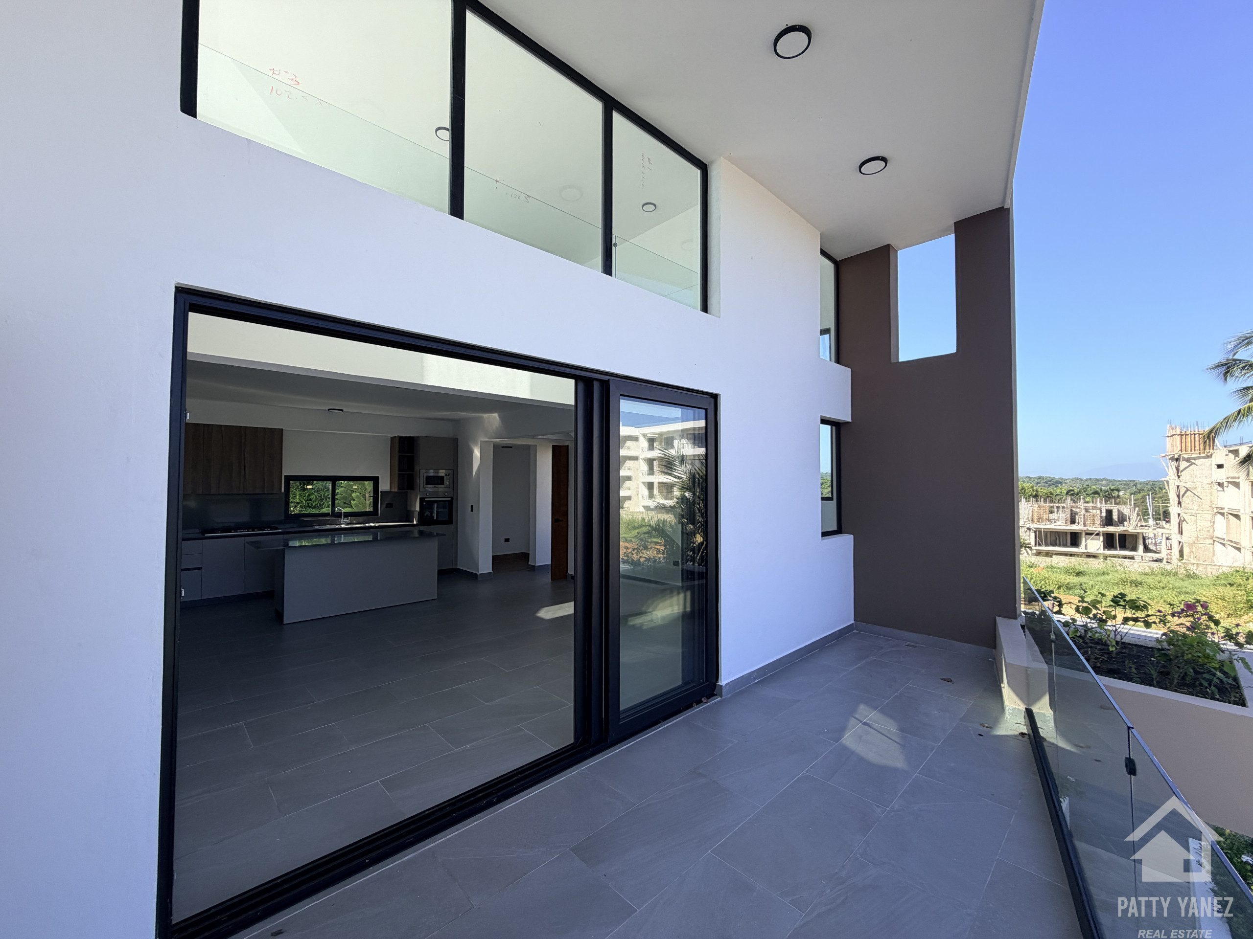 Modern Penthouse in Encuentro Beach