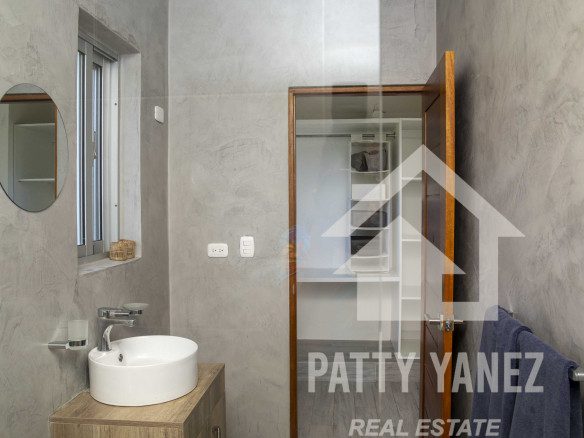 Nuevo loft de un dormitorio a un paso de la playa