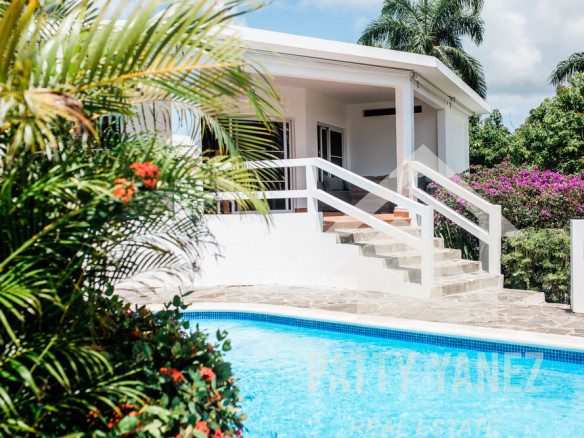 3-Bedroom Oceanview Villa in Playa Grande, Cabrera
