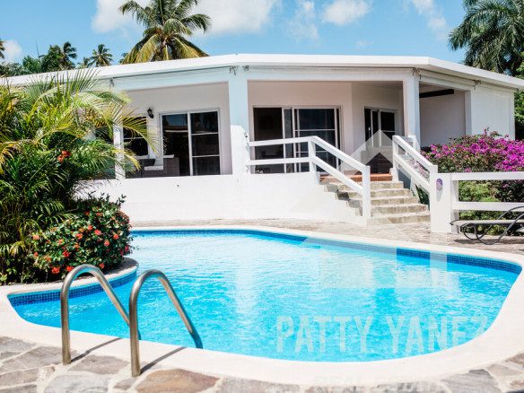3-Bedroom Oceanview Villa in Playa Grande, Cabrera