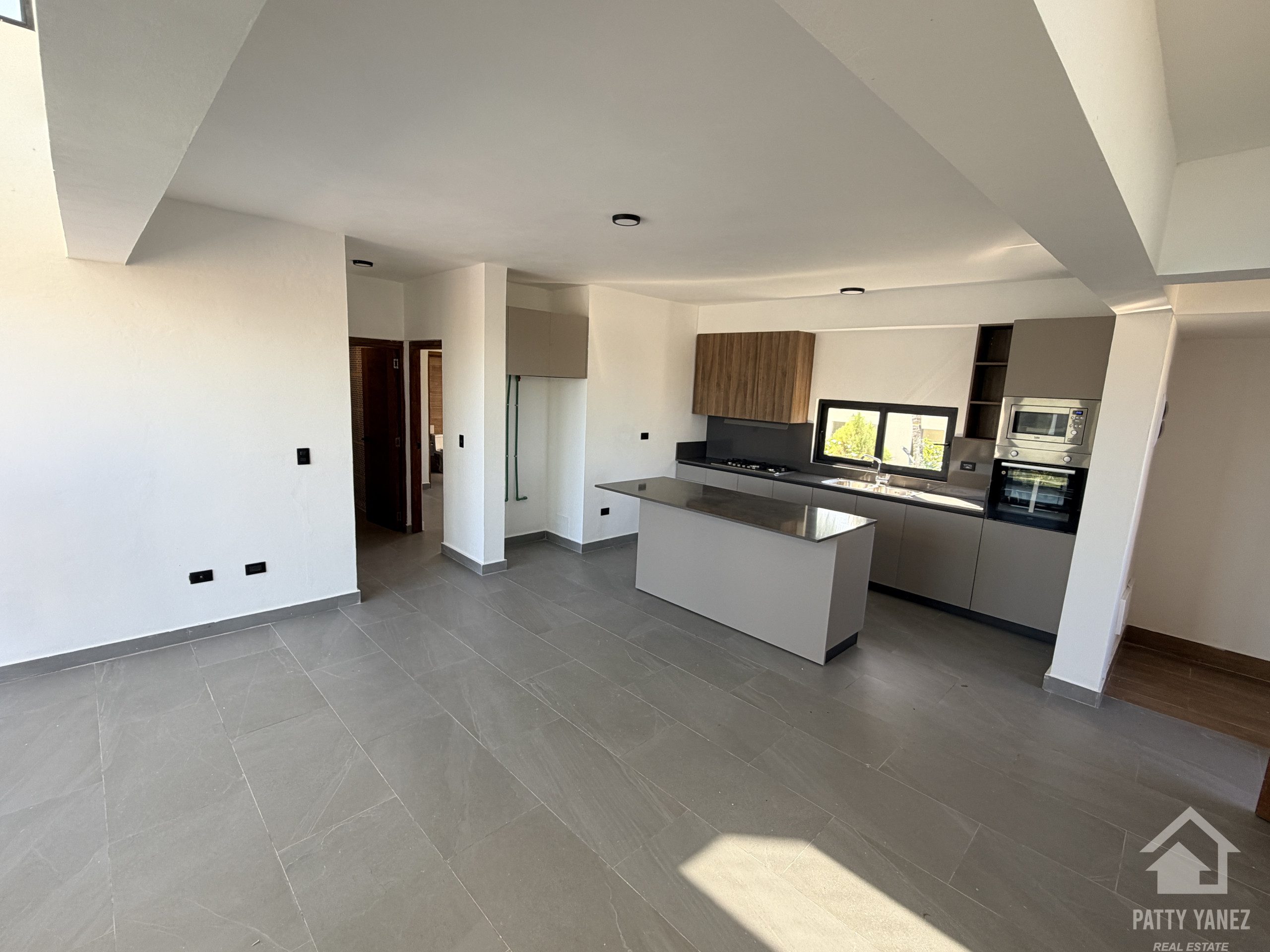 3-Bedroom condo walk to Beach in Encuentro Cabarete