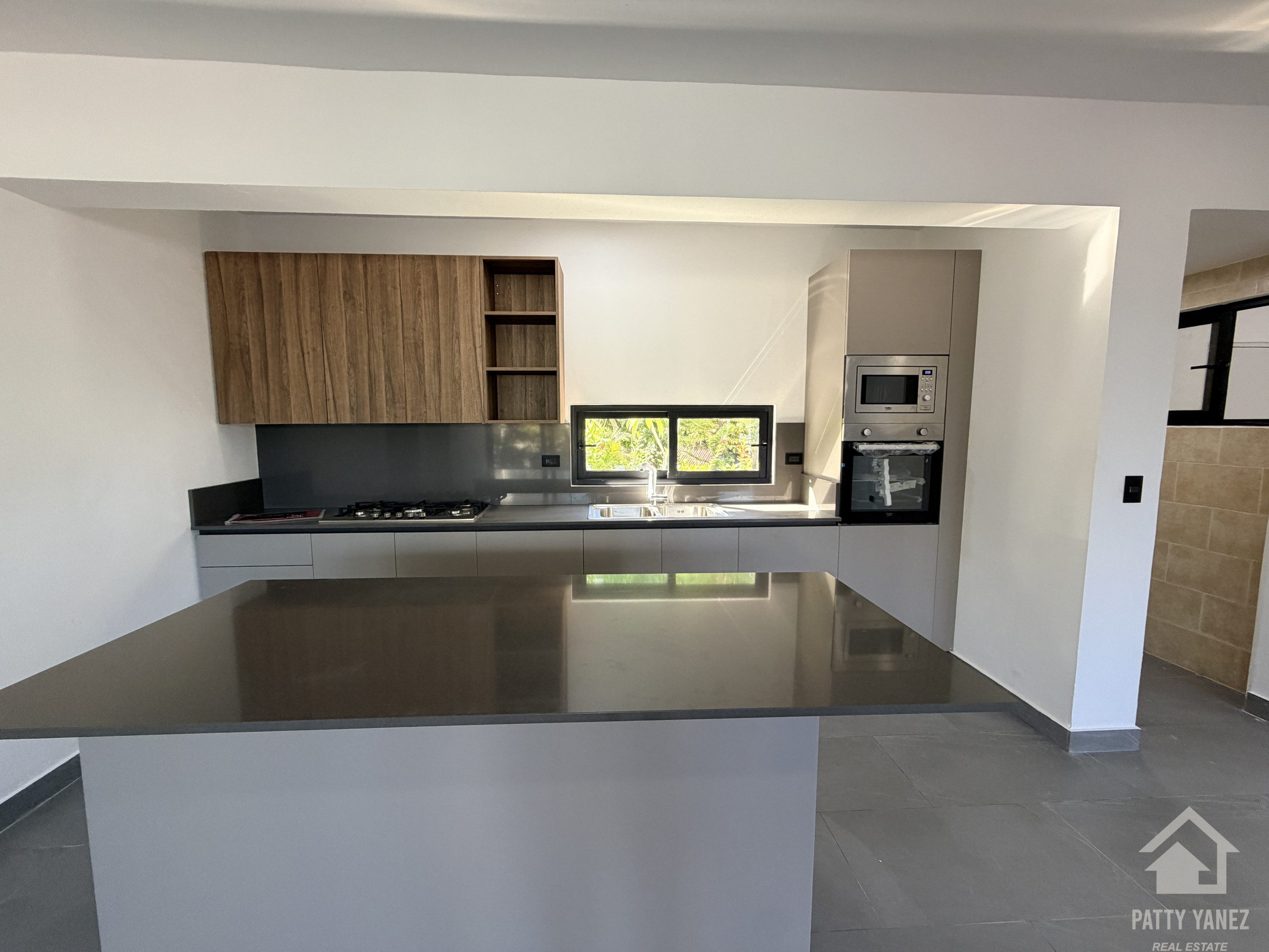 3-Bedroom condo walk to Beach in Encuentro Cabarete