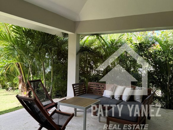 Hotel boutique en venta con villa de 9 habitaciones cerca de una playa privada en Cabarete