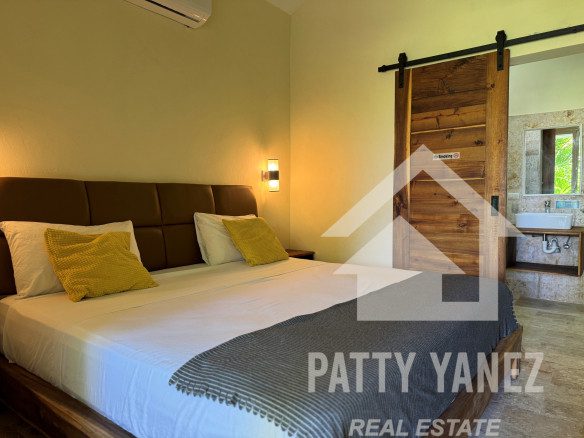 Hotel boutique en venta con villa de 9 habitaciones cerca de una playa privada en Cabarete