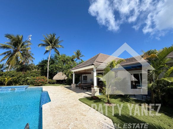 Hotel boutique en venta con villa de 9 habitaciones cerca de una playa privada en Cabarete