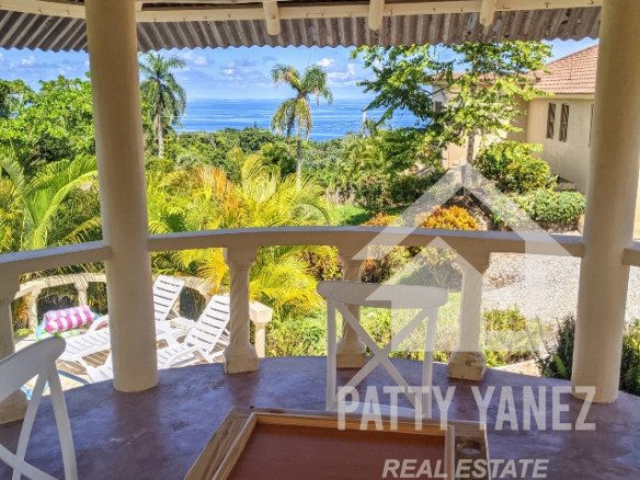 Ocean-View Estate with Separate Guest Residence in Cabrera