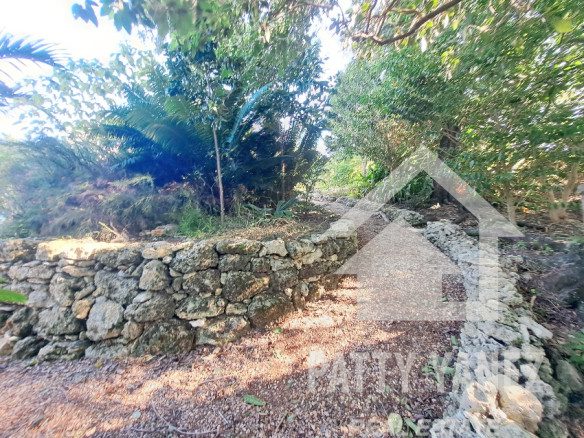 Se vende amplia casa con vista al mar en Cabrera, República Dominicana