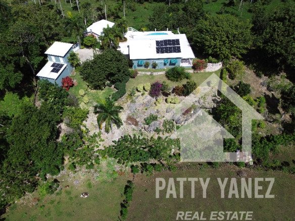 Multi-Unit House in Cabrera Hillside for Sale