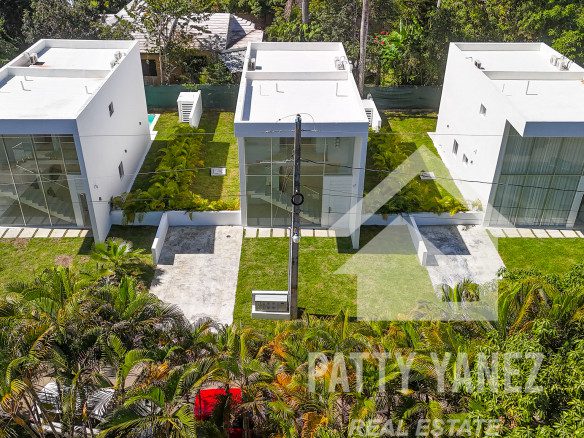 2-Bedroom Villa close to Beach, Modern Interior Decor