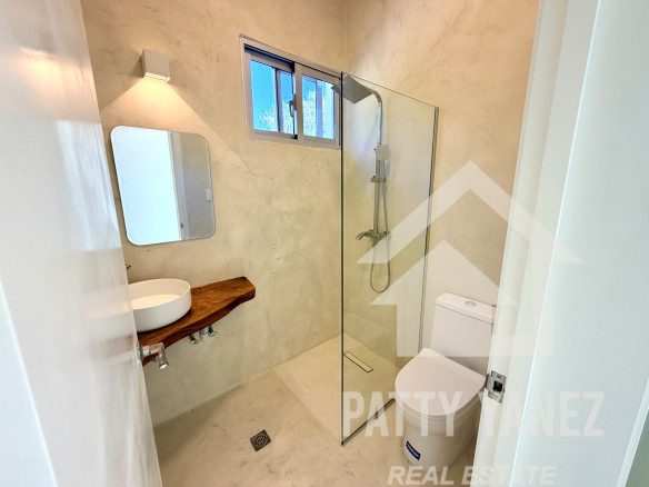 2-Bedroom Villa close to Beach, Modern Interior Decor