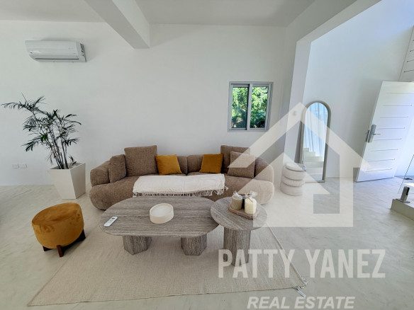 2-Bedroom Villa close to Beach, Modern Interior Decor