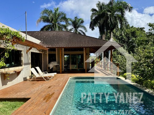 5-Bedroom Villa in a Gated Community by Ocean in Cabarete