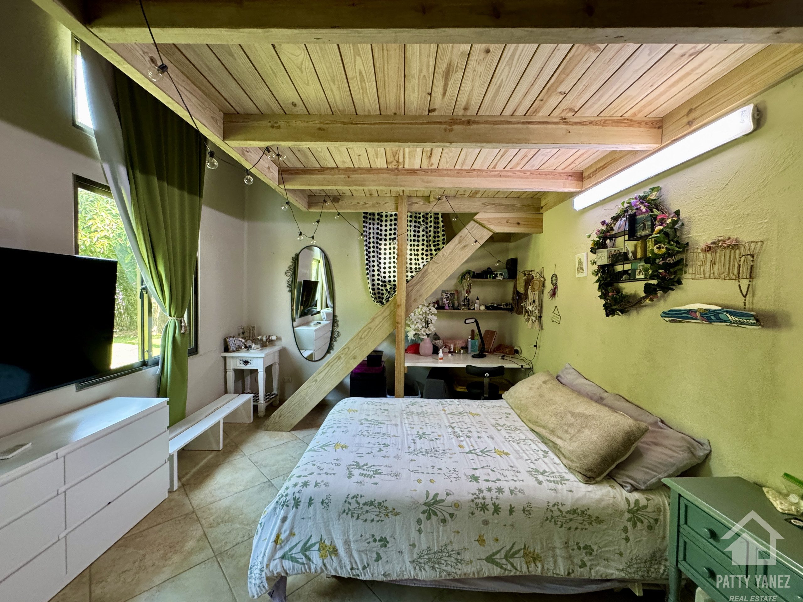 5-Bedroom Villa in a Gated Community by Ocean in Cabarete