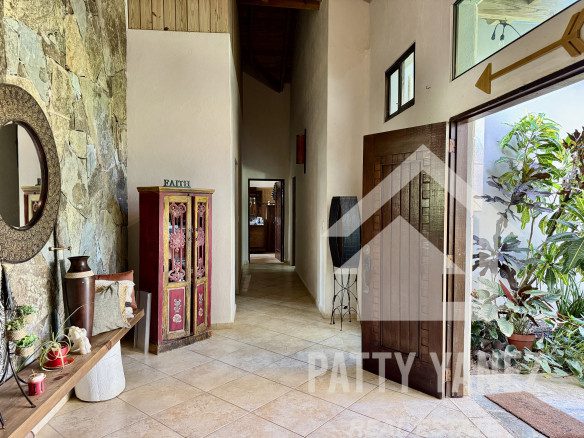 5-Bedroom Villa in a Gated Community by Ocean in Cabarete