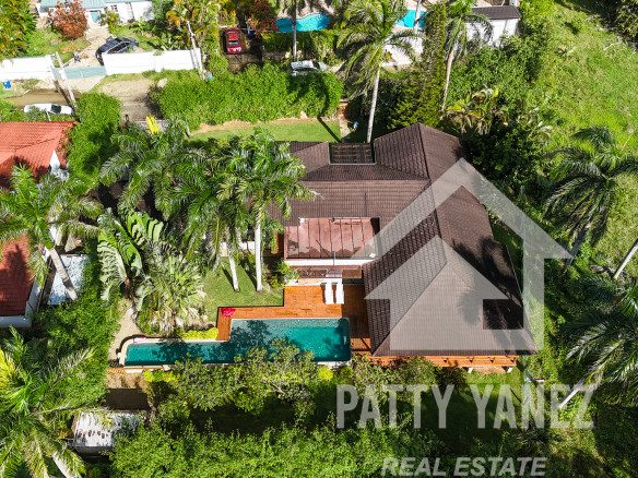 5-Bedroom Villa in a Gated Community by Ocean in Cabarete